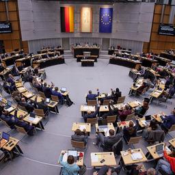 Blick ins Plenum während einer Sitzung im Berliner Abgeordnetenhaus. (Quelle: dpa/Jörg Carstensen)