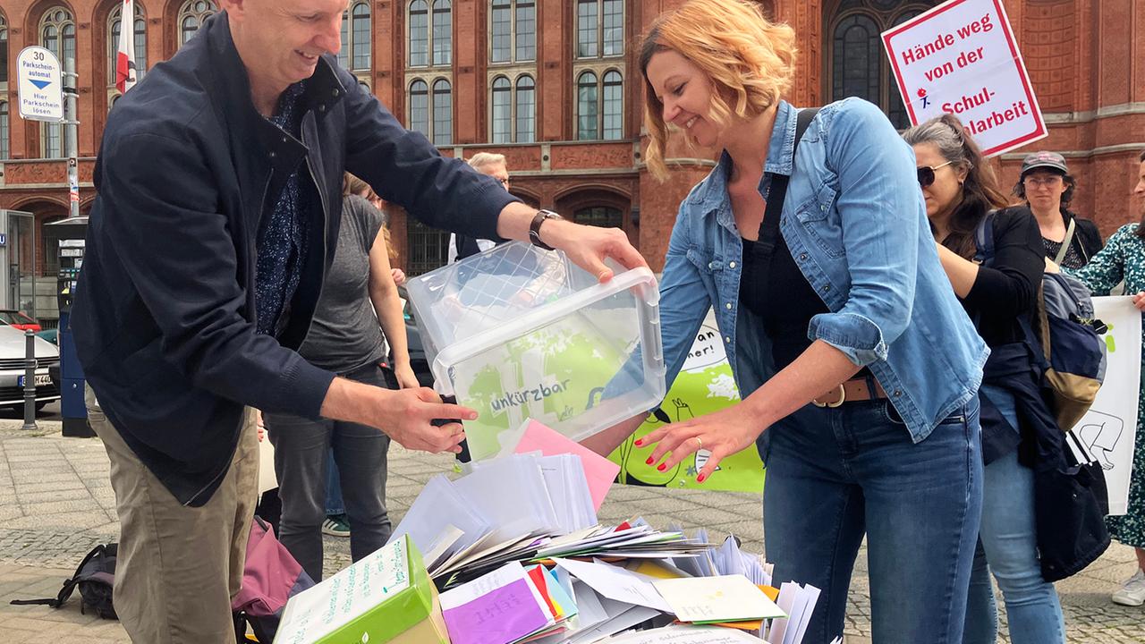 Berlin: Über 3.000 Briefe an Kai Wegner wegen Kürzungen im Sozialbereich
