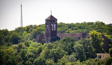 Brandenburg: Hasso Plattner will aus marodem Areal auf dem Brauhausberg Uni-Campus machen
