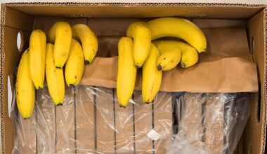 Brandenburg Berlin: Polizei findet Hunderte Kilo Drogen in Bananenkisten in Supermärkten