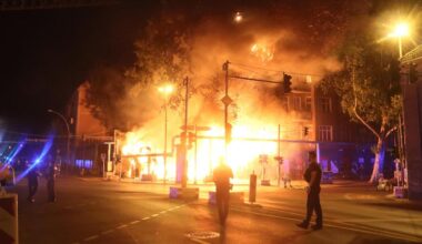 Berlin: Teile des Clubs "Renate" in Berlin-Friedrichshain abgebrannt