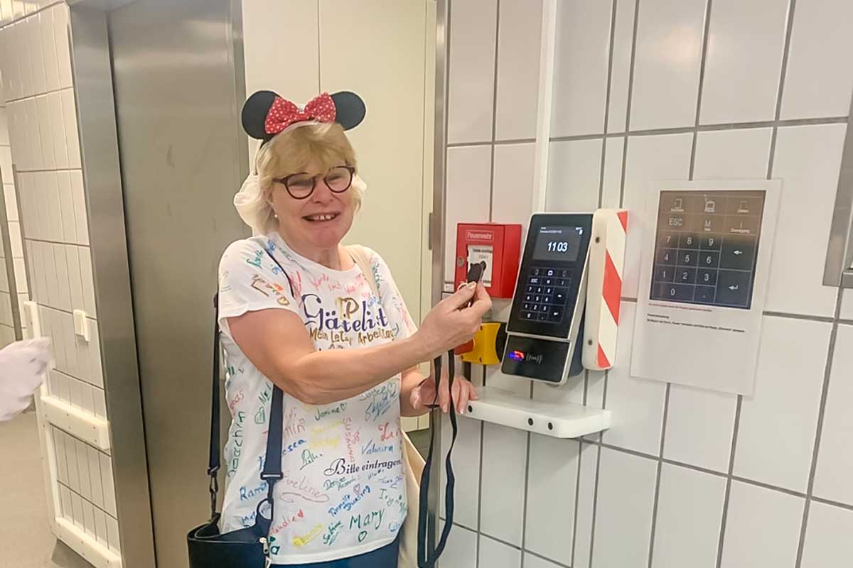 Nach 22 Jahren Studierendenwerk: Die „Mensakönigin“ Renate Schmitz verabschiedet sich - blickfeld
