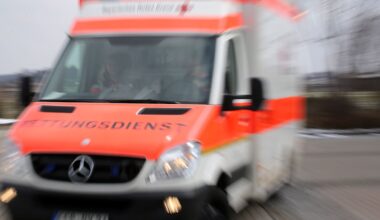 Lohbrügge: Lebensgefahr – Mann stürzt in Hamburg aus drittem Stock