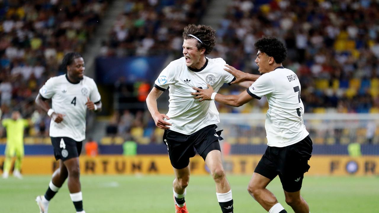Joker Röhl schießt Deutschland ins Halbfinale