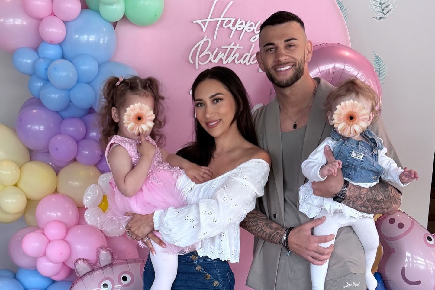 Samira und Serkan Yavuz mit ihren beiden Töchtern Valea und Nova