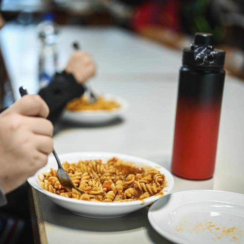 Warmes Mittagessen für Grundschüler in Rheinhausen