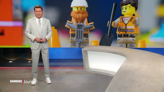 Moderator Jens Riewa © Screenshot 