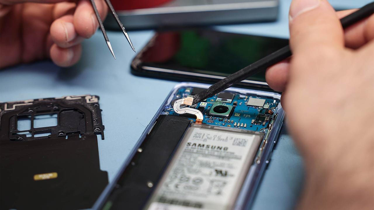 Smartphones müssen länger halten: Was die EU Regeln bringen