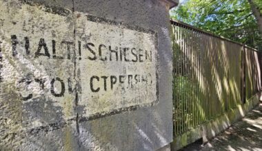 Verborgene Stadt der Stasi – Außengeländeführung auf dem ehemaligen Gelände der Bezirksverwaltung in Halle – Du bist Halle