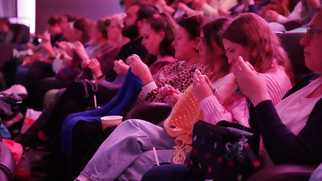 Absolut gefragt: Dirty Dancing und stricken in Hannover | NDR.de - Nachrichten - Niedersachsen