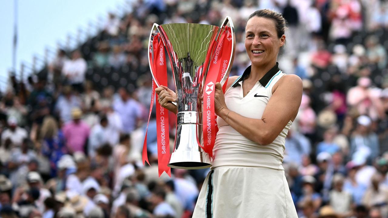 Queens Club in London: Maria schafft die Sensation und holt sich den Titel