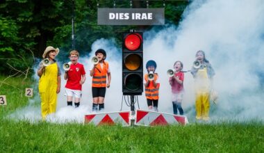 Leipzig: Theater der Jungen Welt inszeniert Stück von Kindern für Erwachsene