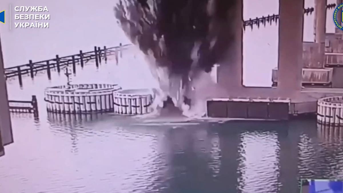 Sprengungen am Fundament: „Der Zeitpunkt rückt näher“ – Was Russland nach dem Angriff auf die Krim-Brücke befürchtet