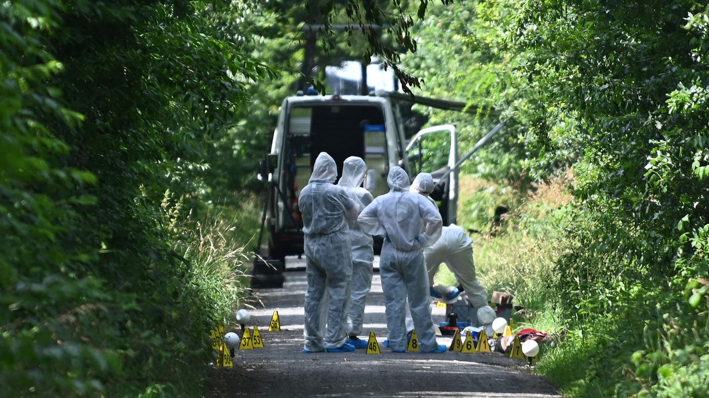 Frau und Kleinkind tot an einem Waldweg in Dorsten gefunden