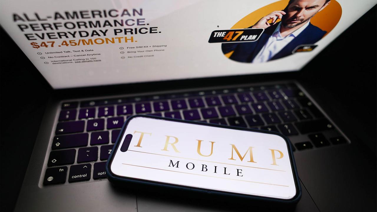 Pannen und Kritik: Trump-Smartphone mit Chaos-Start
