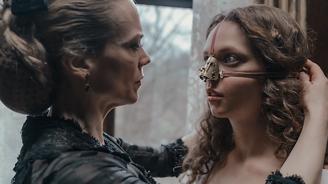 Blutiges Makeover für Aschenputtel: "The Ugly Stepsister" | NDR.de - Kultur - Film