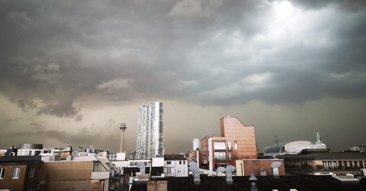 Pfingsten in Düsseldorf: Unwetter-Prognose sorgt für Event-Absagen