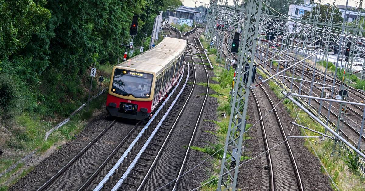 S-Bahn-Verkehr wegen Unwetter erneut eingestellt