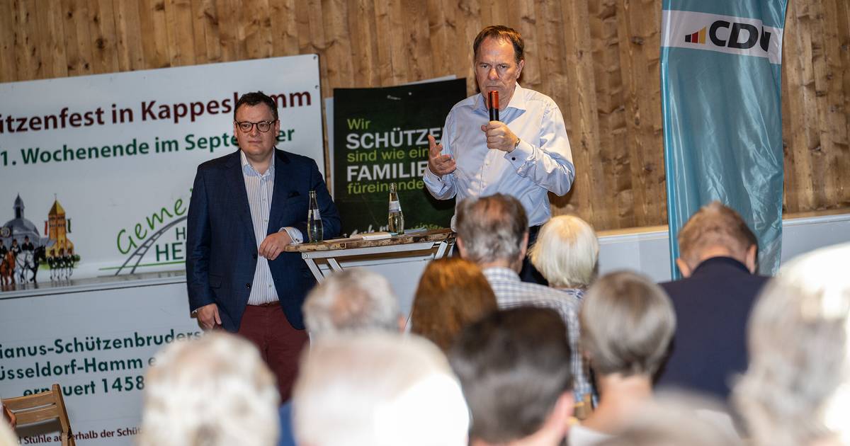 OB Stephan Keller bei Bürgerforum im Hamm