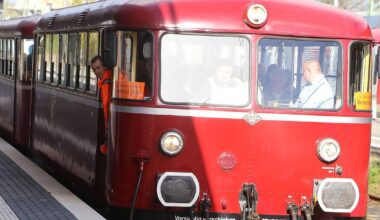 Sonderfahrten mit Schienenbus zum Drachenbootfest