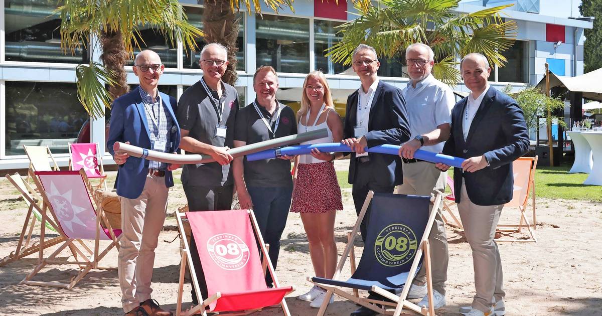 Uerdinger SV eröffnet sanierte Halle mit modernster Technik