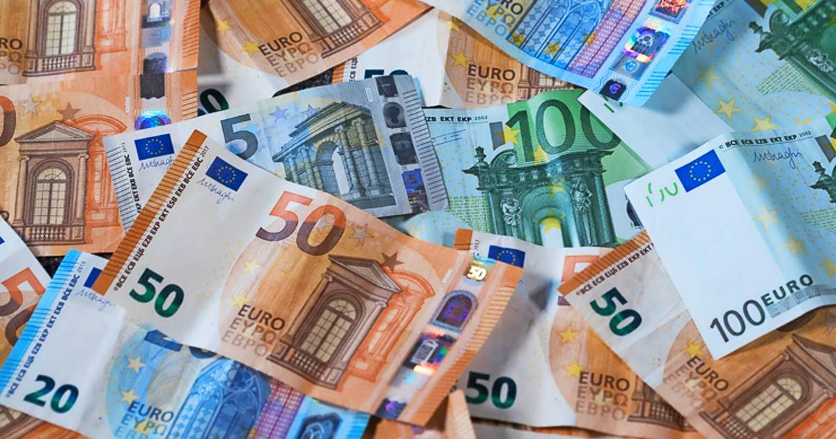 Für neun von zehn Kandidaten zahlt eine Partei
