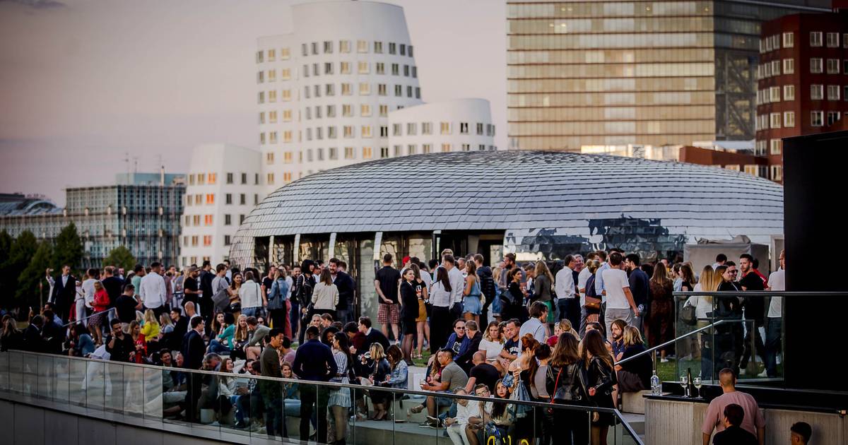Düsseldorf: Afterwork bei Beats und Sonne