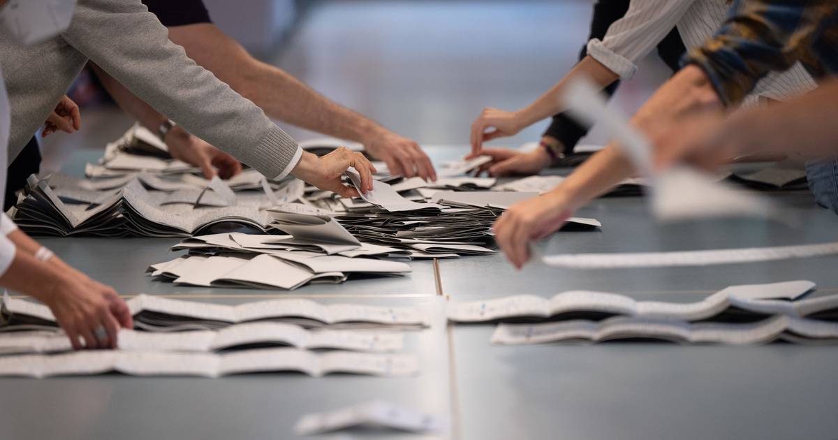 Kommunalwahl 2025 in NRW: Wahlhelfer in Mönchengladbach gesucht