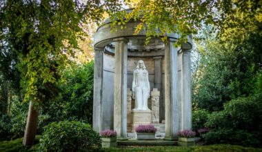 Gartenamt bietet im Juli zahlreiche Führungen durch Parks an