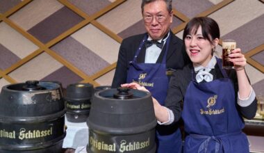 Delegation aus Düsseldorf mit Altbier in Japan