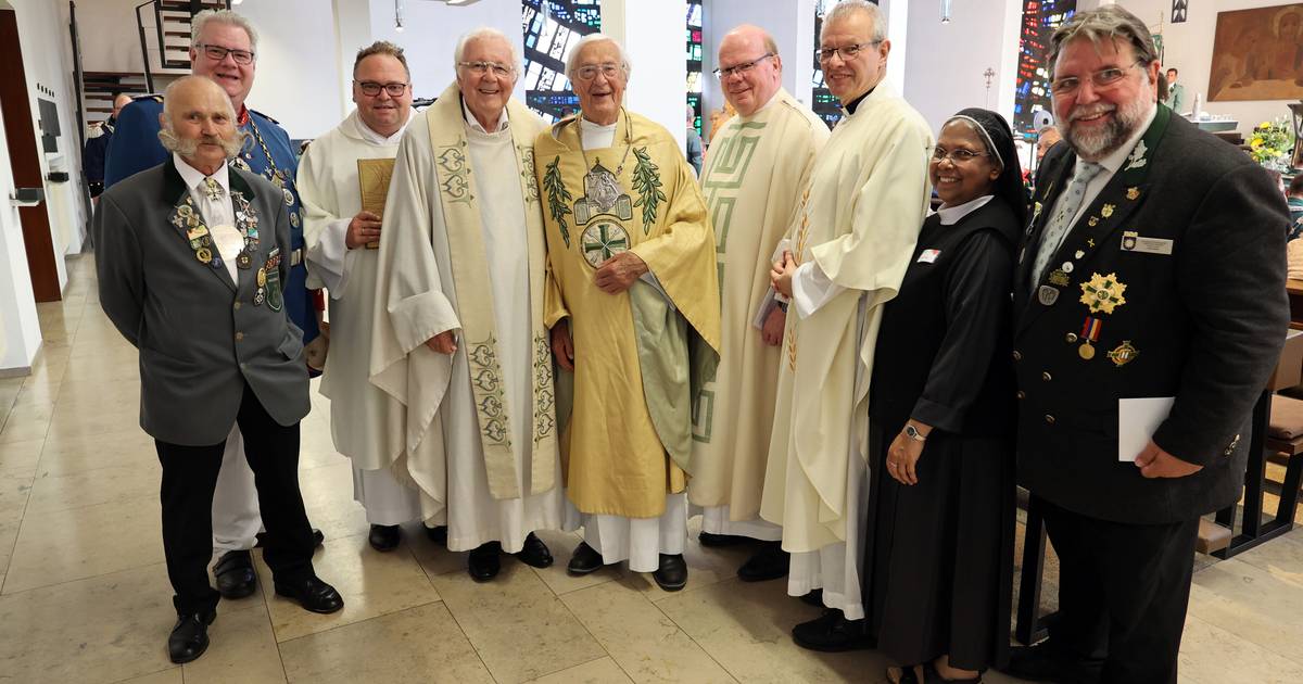 Messe für Pastor Johannes van der Vorst zum 95. Geburtstag