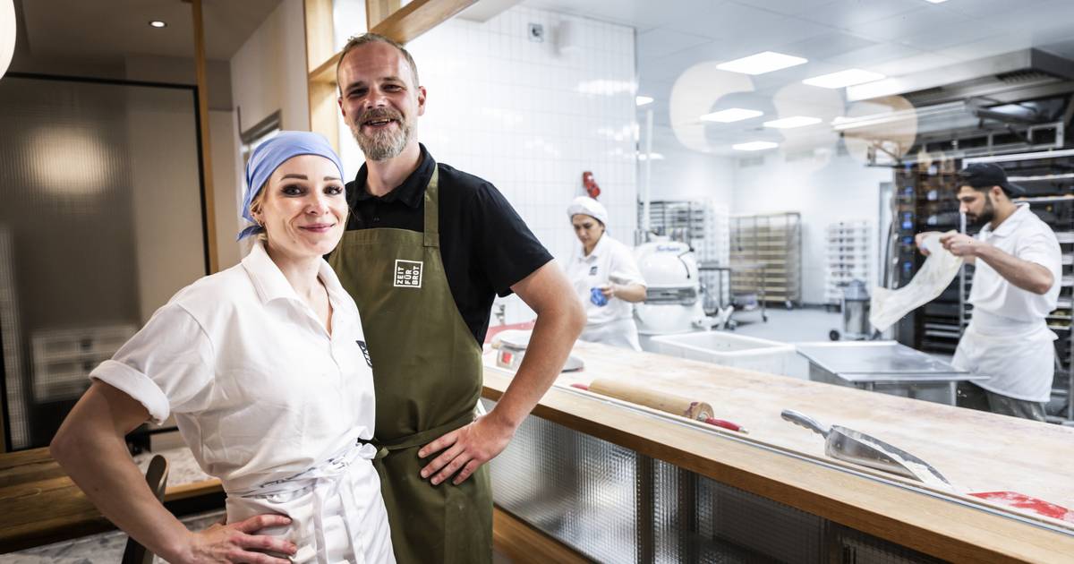 Zeit für Brot - größte Filiale in Düsseldorf-Altstadt
