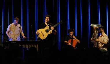 Konzert in Düsseldorf zwischen Folkmusic und Volksfest