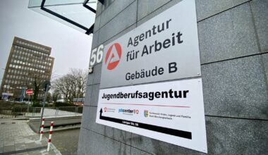Zahlreiche Betriebe haben offene Stellen, aber Zahl der Arbeitslosen ist hoch