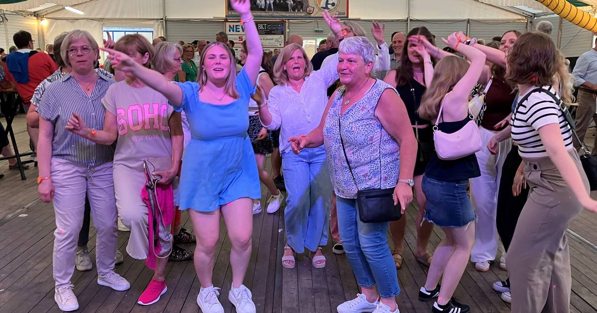 Schützen in Steinforth-Rubbelrath feiern Party zum Jubiliäum 75 Jahre