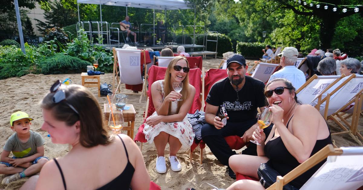 40 Tonnen Sand und fünf Wochenenden Programm