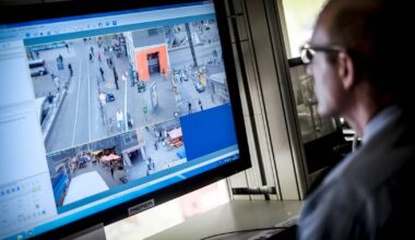 Düsseldorf: Mann will TV-Gerät auf offener Straße verkaufen