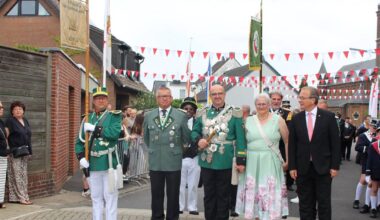 Schützenfest in Neuss-Hoisten 2025 mit besonderem Königspaar