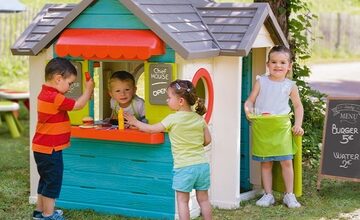 Großes Spielzeug aus Kunststoff vornehmlich für den Garten ist die Spezialität von Smoby (Foto: Smoby)