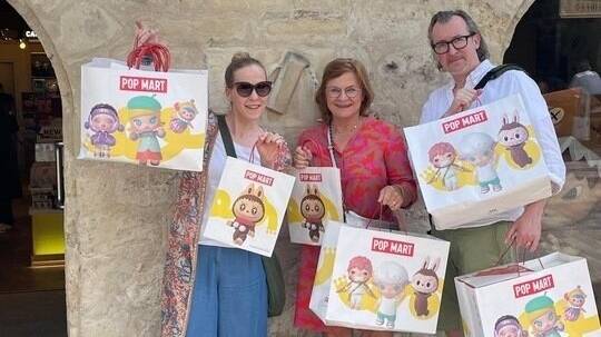 Labubus werden bei Toys und Helden verkauft