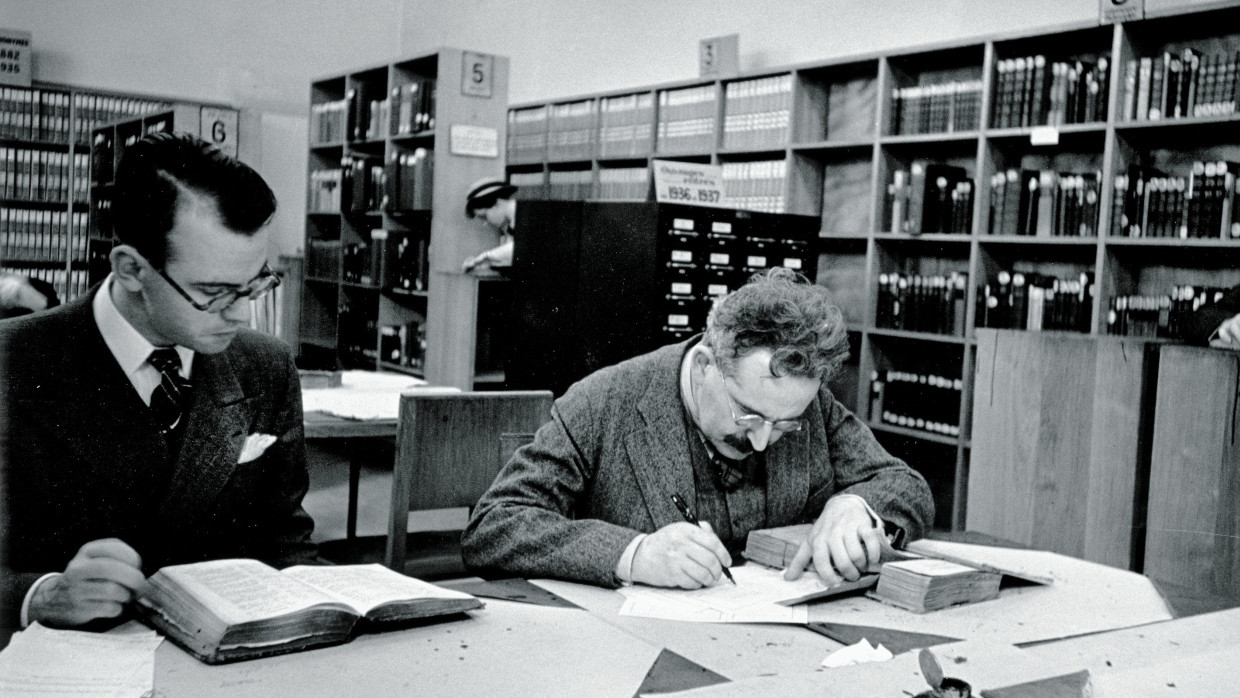 Walter Benjamin 1937 in Paris