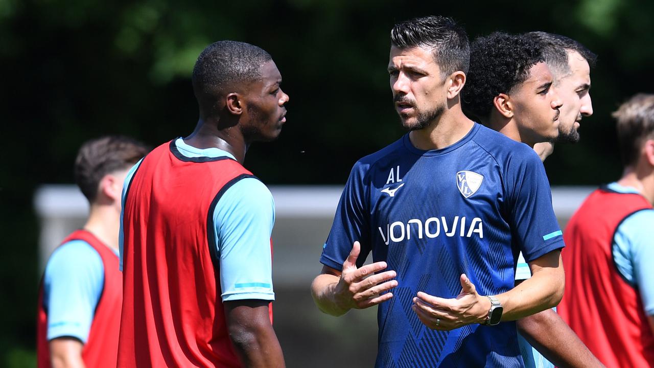 WDR-Sport: VfL Bochum - mit Co-Trainer Losilla ins Training