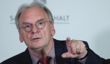 Haseloff erwägt Wegzug bei AfD-Sieg in Sachsen-Anhalt