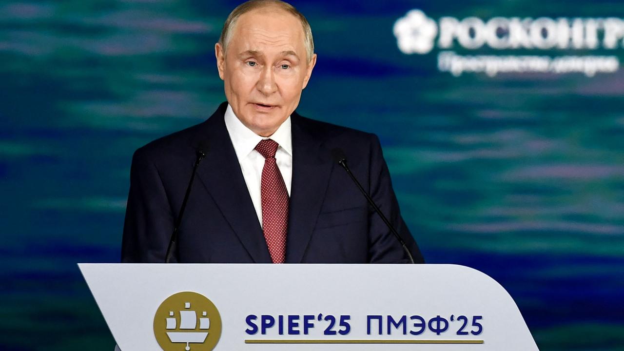 Putin pocht bei Wirtschaftsforum auf Gebietsansprüche in Ukraine