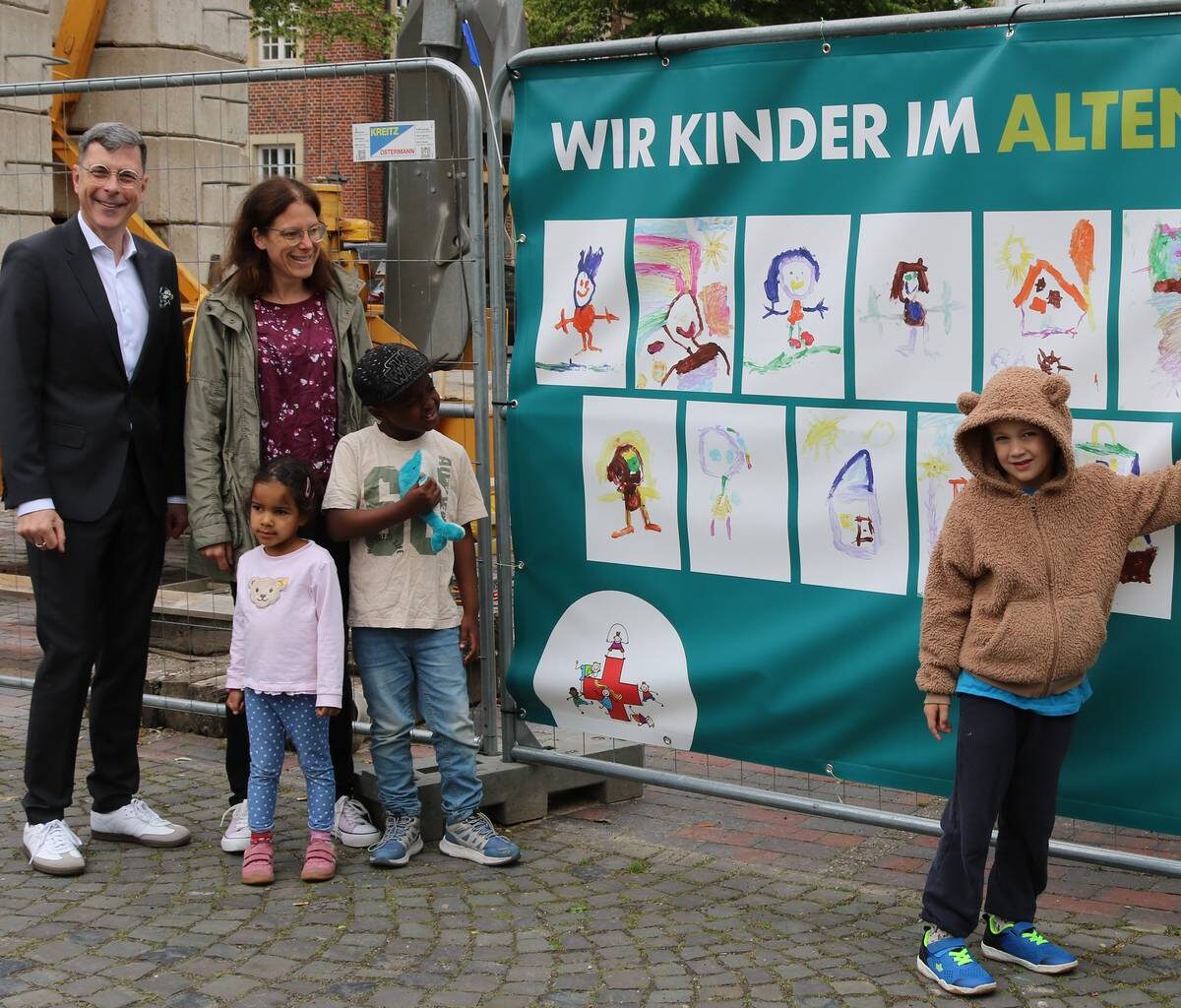 NOTTULN: Kinder verschönern Bauzaun - Radio Kiepenkerl