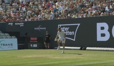 Auch Nachwuchshoffnung Engel siegt: Zverev gewinnt in Stuttgart - Gegner zerlegt Schläger