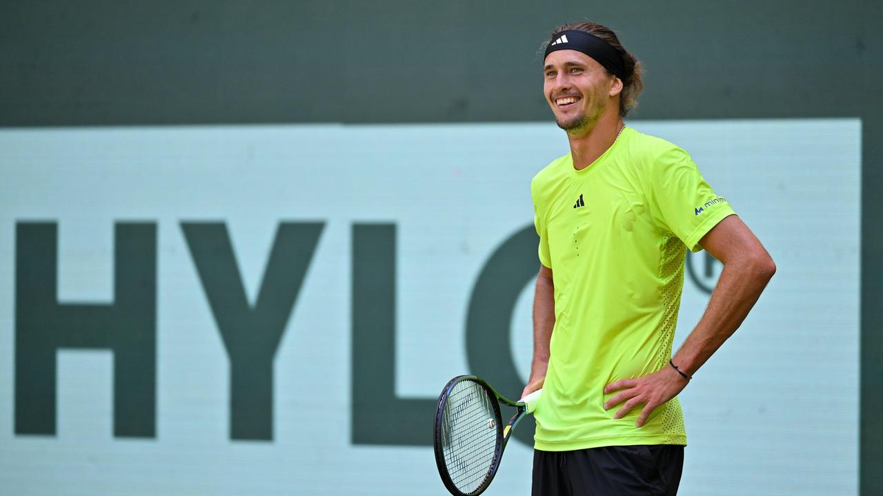 Turnier in Halle: Zverev zieht zum dritten Mal in Serie ins Halbfinale ein