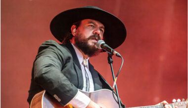 Bluegrass zwischen Blitz, Witz und Düsternis: The Dead South elektrisieren die 2500 Fans auf dem KunstRasen Bonn
