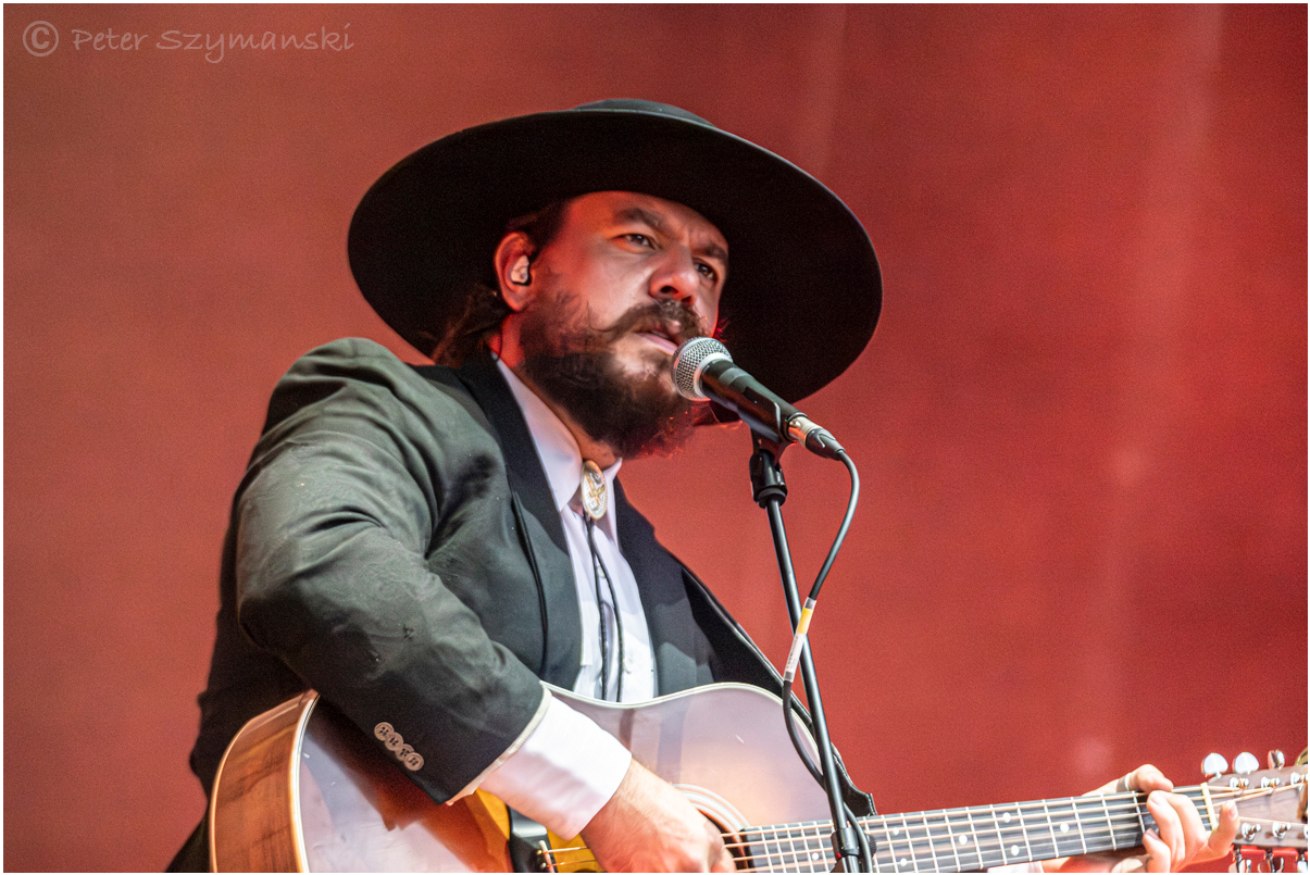 Bluegrass zwischen Blitz, Witz und Düsternis: The Dead South elektrisieren die 2500 Fans auf dem KunstRasen Bonn