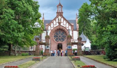 Sanierte Kapelle am Bergfriedhof wurde mit einer Feierstunde wiedereröffnet